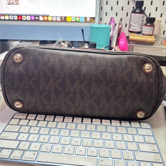 MICHAEL KORS Brown Monogram Jet Set Pocket Tote w/ Pink Leather Straps - Picture 6 of 8